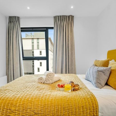 Luxurious & Glamorous Centrally Located 2 Bedroom 2 Bathroom Apartment - Central Birmingham - Secure Parking - Netflix Esterno foto