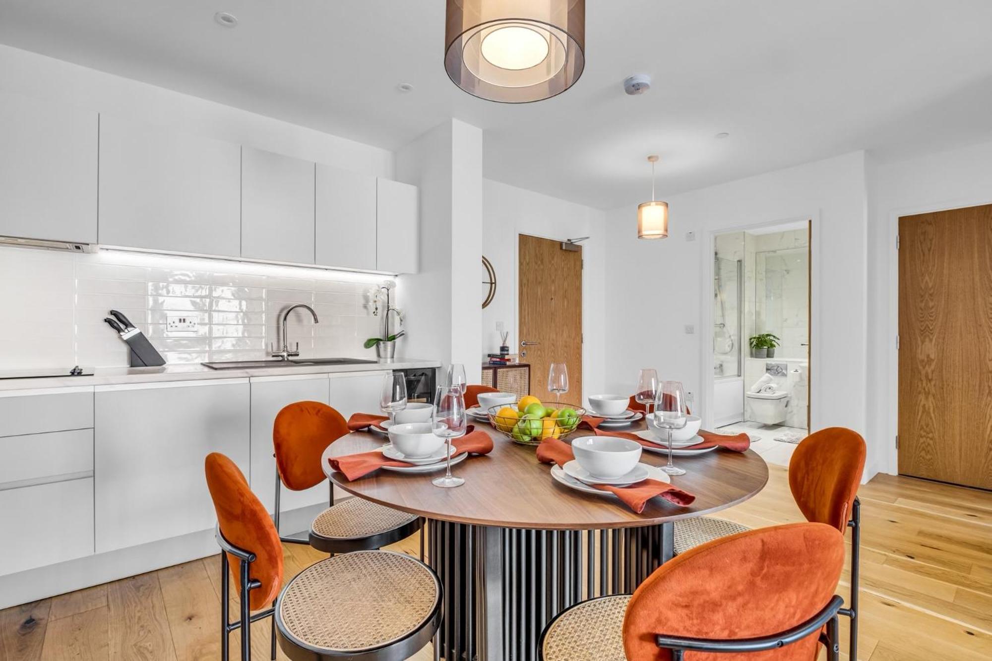 Luxurious & Glamorous Centrally Located 2 Bedroom 2 Bathroom Apartment - Central Birmingham - Secure Parking - Netflix Esterno foto