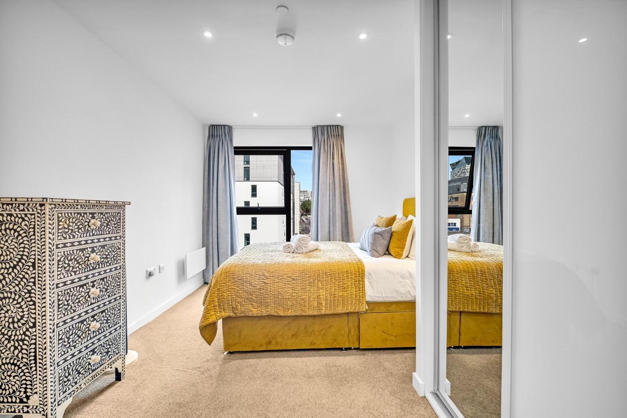 Luxurious & Glamorous Centrally Located 2 Bedroom 2 Bathroom Apartment - Central Birmingham - Secure Parking - Netflix Esterno foto
