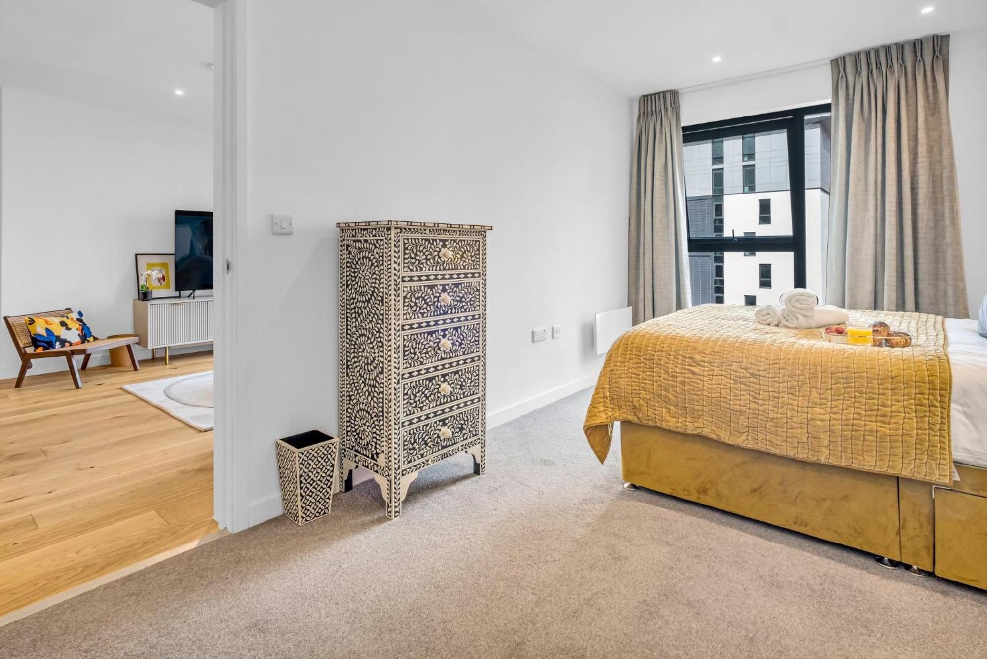 Luxurious & Glamorous Centrally Located 2 Bedroom 2 Bathroom Apartment - Central Birmingham - Secure Parking - Netflix Esterno foto