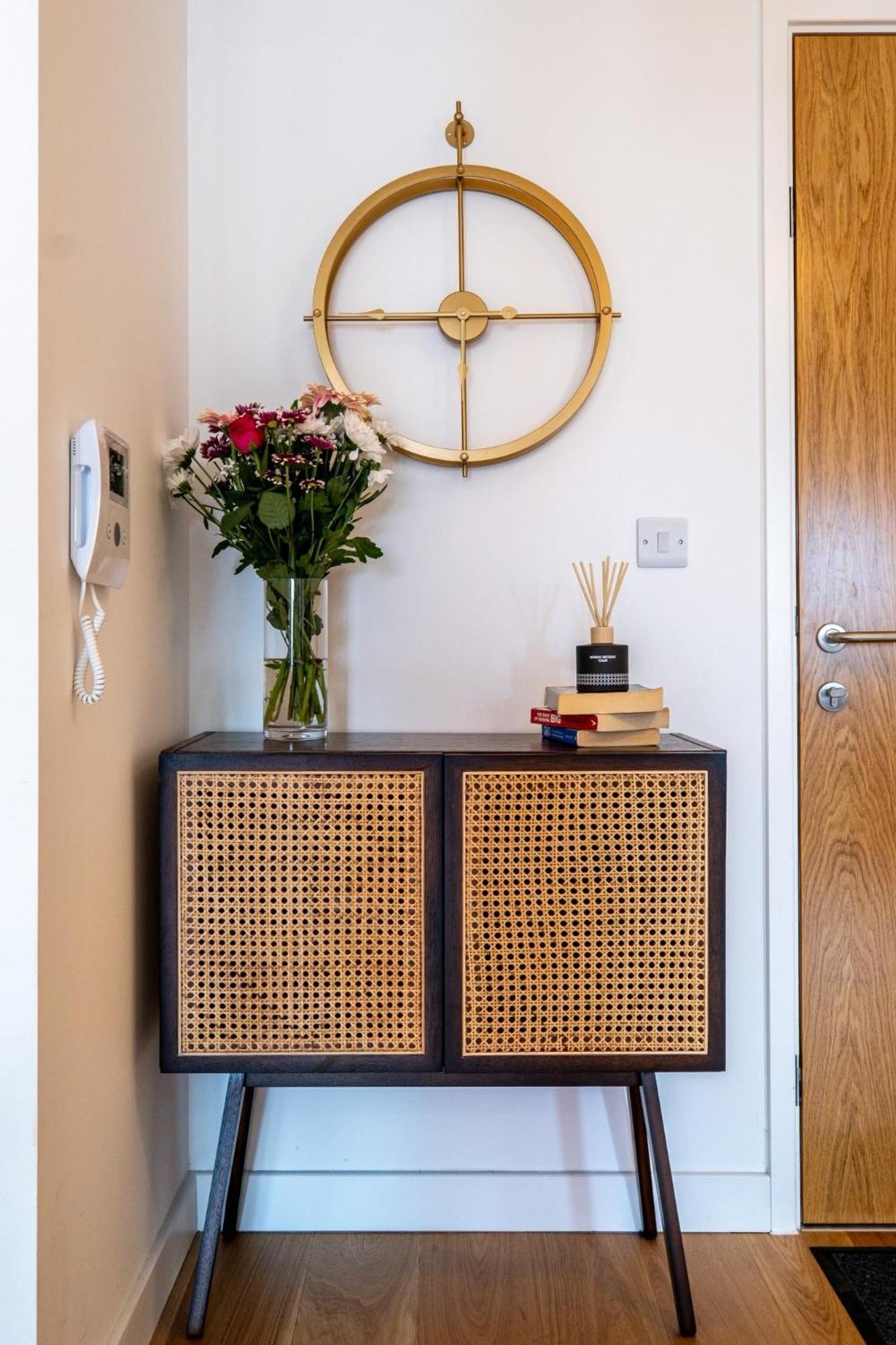 Luxurious & Glamorous Centrally Located 2 Bedroom 2 Bathroom Apartment - Central Birmingham - Secure Parking - Netflix Esterno foto