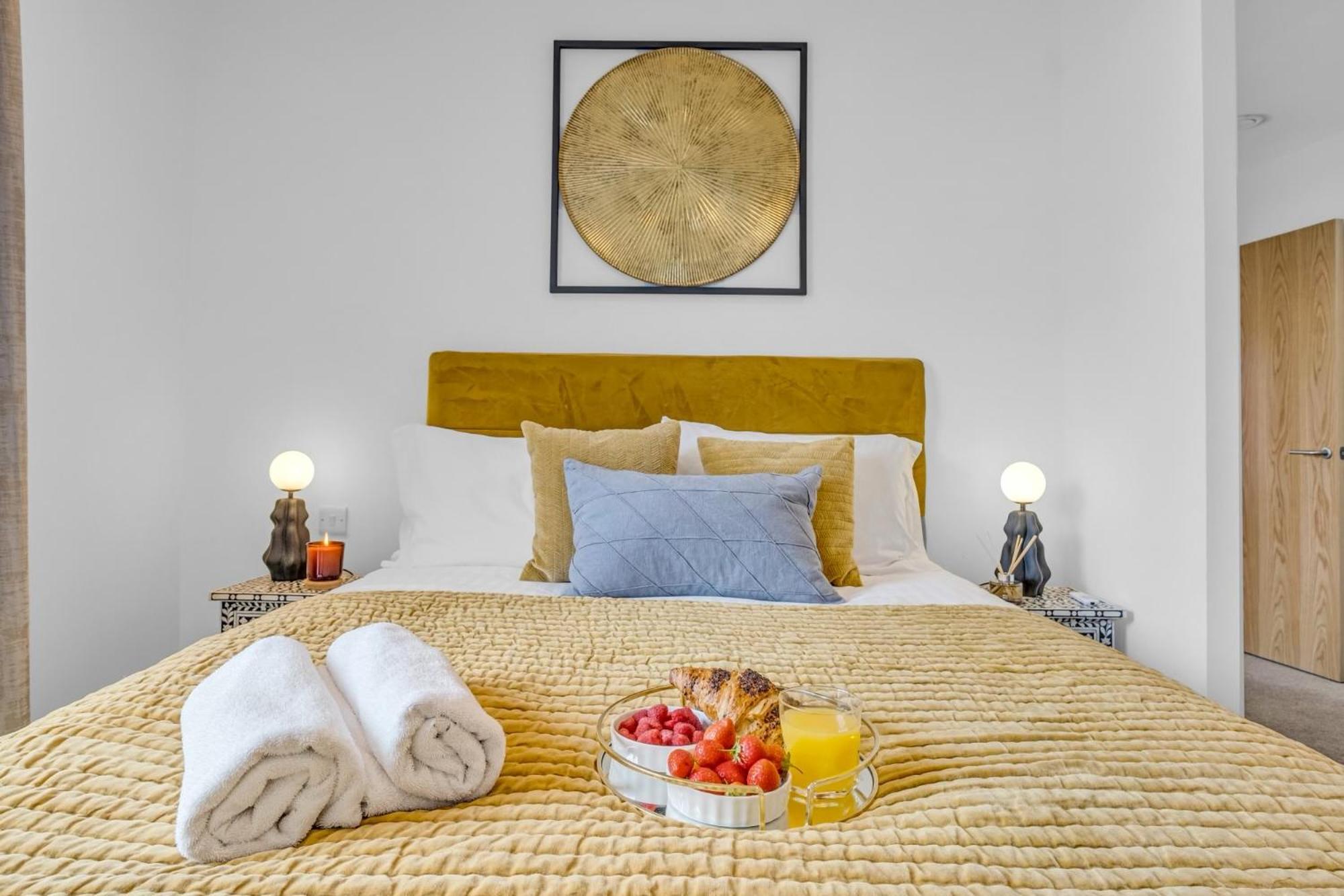 Luxurious & Glamorous Centrally Located 2 Bedroom 2 Bathroom Apartment - Central Birmingham - Secure Parking - Netflix Esterno foto